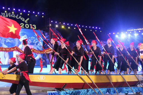  Carnaval Hạ Long 2013: lung linh sắc m&agrave;u văn h&oacute;a Quảng Ninh